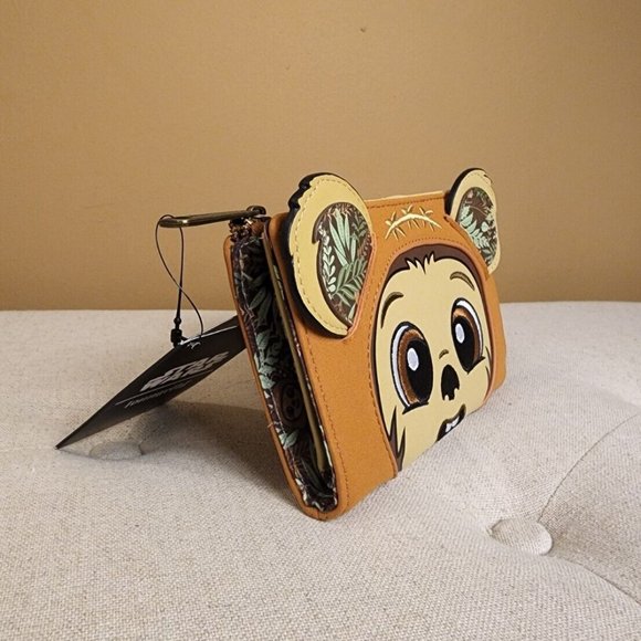 Loungefly Star Wars Wicket W. Warrick Ewok Cosplay Wallet NEW - Picture 2 of 12